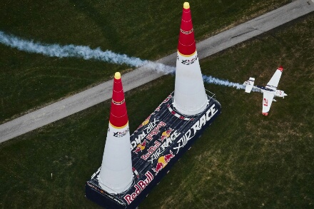 Prva pobeda Dolderera i Nemačke na Red Bull Air Race